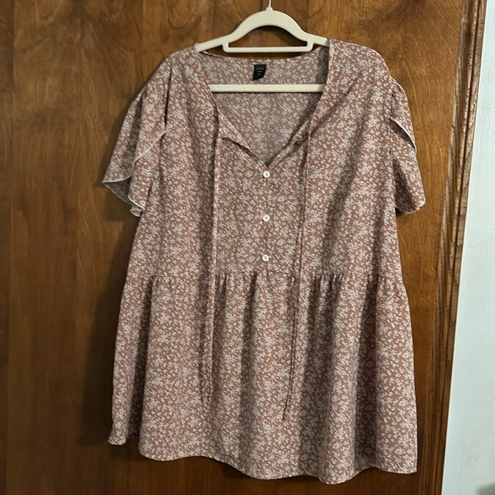 Women’s blouse. Mauve.